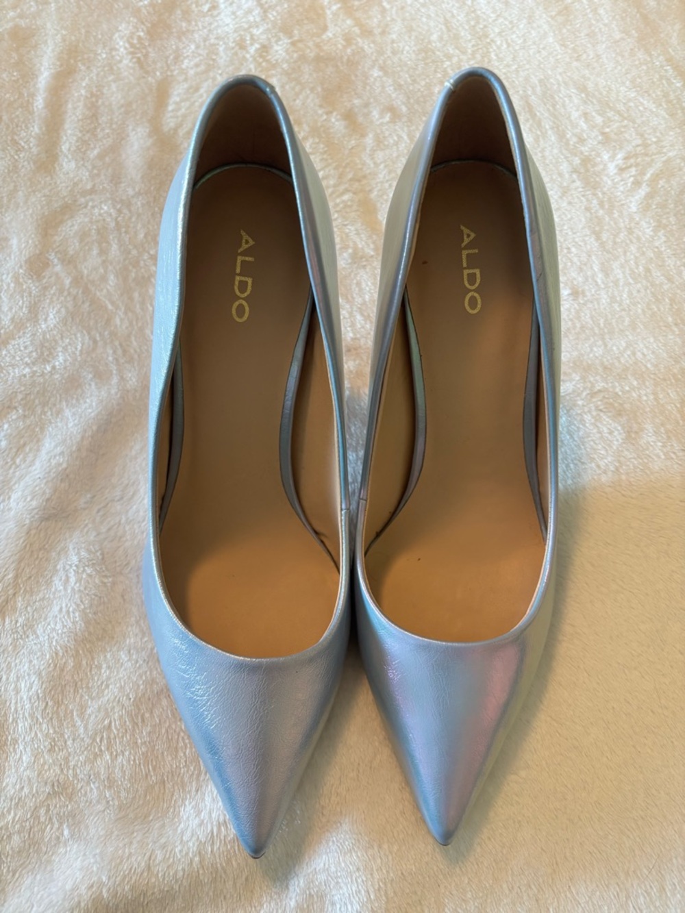 ALDO Iridescent Light Blue Pointed Toe Heels Stessy